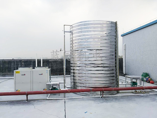 清远海大饲料工厂员工宿舍楼所安装10吨水空气能热水工程