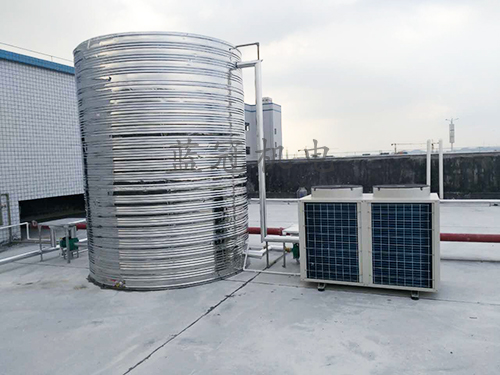 清远海大饲料工厂员工宿舍楼所安装10吨水空气能热水工程