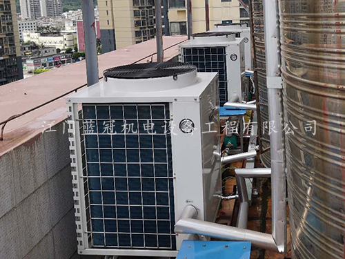用空气能作为酒店热水工程不但好用、安全还可以省电、保证热水供应